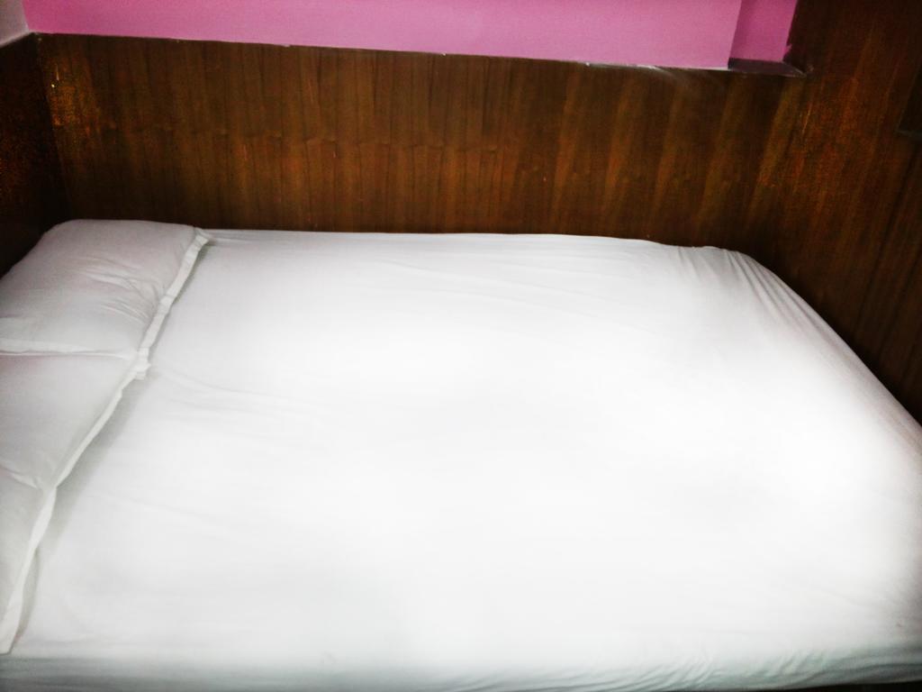 Mahesh Guest House Új-Delhi Szoba fotó